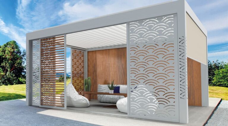 Pergola Baléares au design vague en aluminium, idéale pour apporter ombre, élégance et protection solaire à une terrasse.